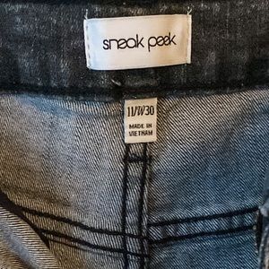 Black distressed jeans